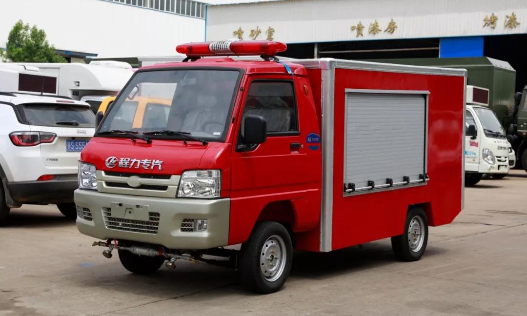 程力新能源人工智能搶險(xiǎn)救援車(chē)首批訂單圓滿(mǎn)交車(chē)，為國(guó)家電網(wǎng)提供一流產(chǎn)品