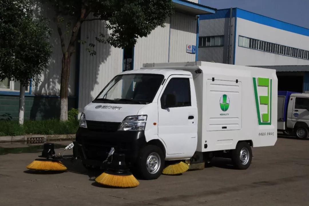 程力新能源人工智能搶險(xiǎn)救援車(chē)首批訂單圓滿(mǎn)交車(chē)，為國(guó)家電網(wǎng)提供一流產(chǎn)品